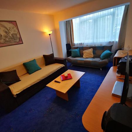 Apartament Langa Castan Azuga Exterior foto